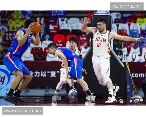 杭州羽毛球队以94分稳居锦标赛积分榜首位展现强劲实力 杭州羽毛球队以94分稳居锦标赛积分榜首位展现强劲实力